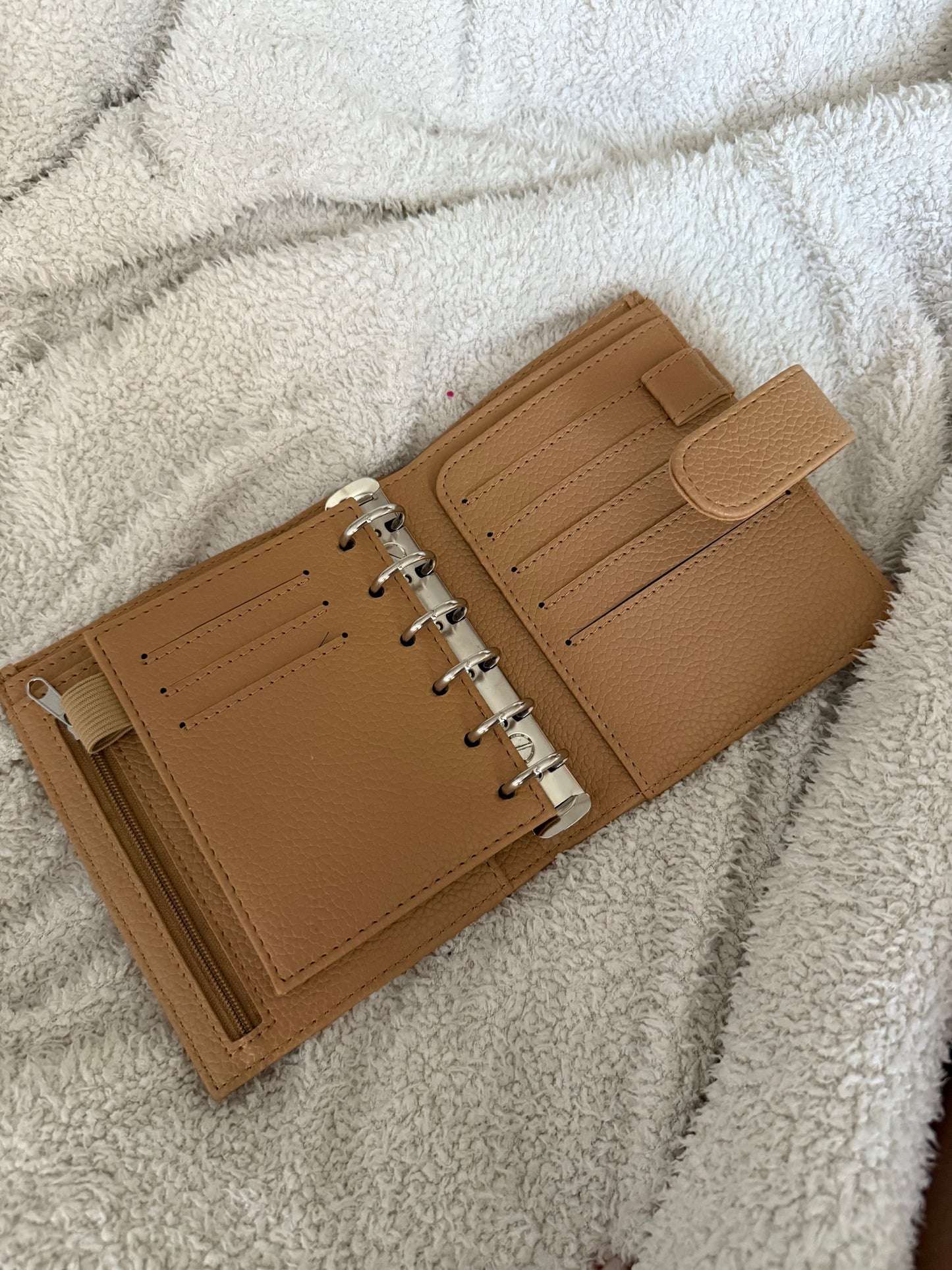 AS IS CARAMEL WALLET